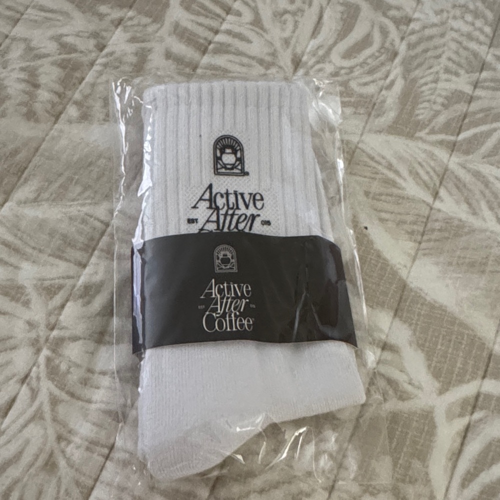 Active USA White Athletic Socks